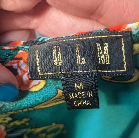 OLM Green Floral Flutter Sleeve Blouse Women's Medium - Picture 5 of 7